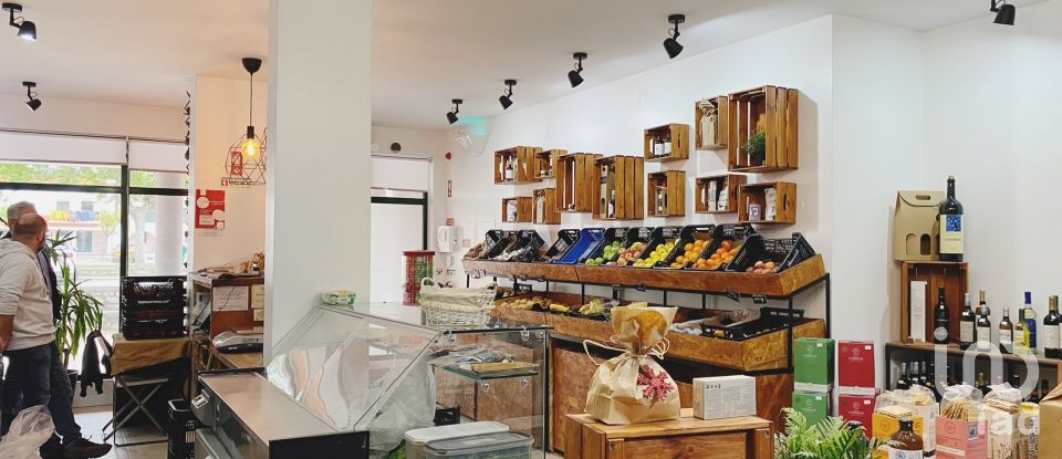 Loja / Estabelecimento Comercial em Palmela de 61 m²