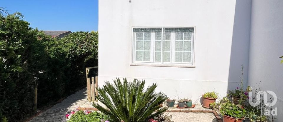 Maison traditionnelle T4 à Serra d'El-Rei de 179 m²