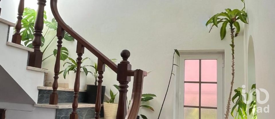 Maison traditionnelle T4 à Serra d'El-Rei de 179 m²