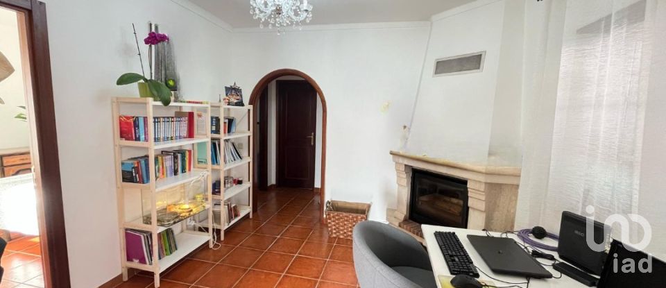 Maison traditionnelle T4 à Serra d'El-Rei de 179 m²