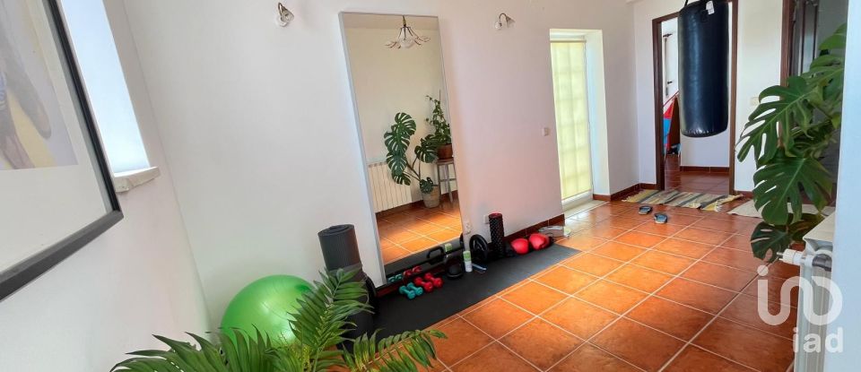 Maison traditionnelle T4 à Serra d'El-Rei de 179 m²