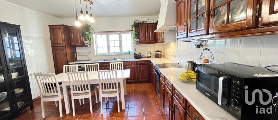 Maison traditionnelle T4 à Serra d'El-Rei de 179 m²