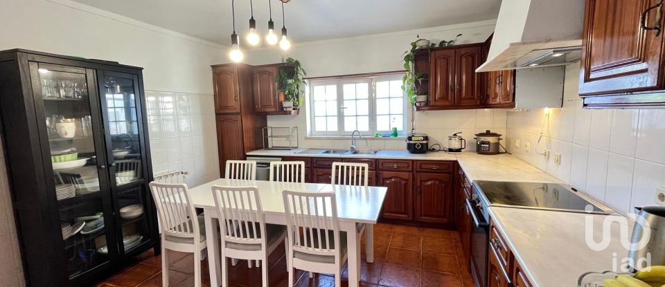 Maison traditionnelle T4 à Serra d'El-Rei de 179 m²