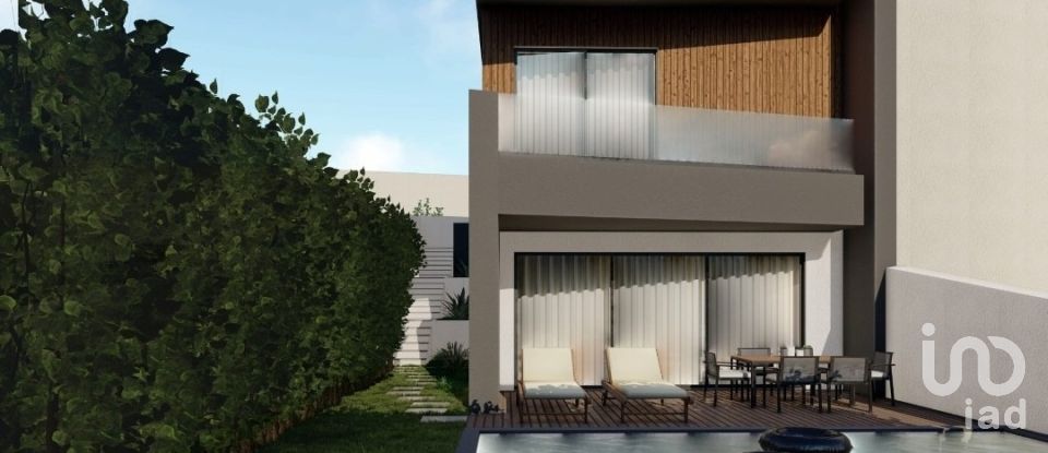 Terrain à bâtir à Coronado (São Romão e São Mamede) de 276 m²