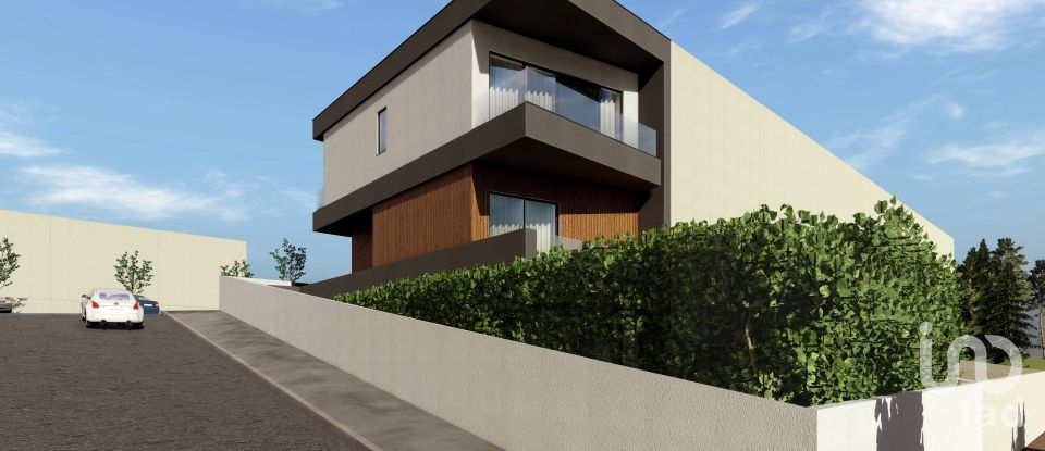 Terrain à bâtir à Coronado (São Romão e São Mamede) de 276 m²