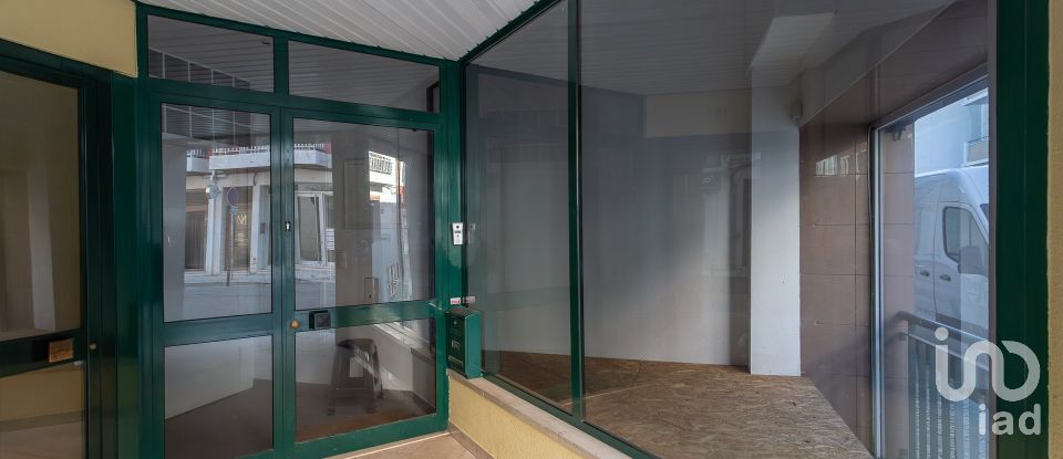 Shop / premises commercial in Estrela of 150 m²