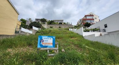 Terrain à Ramada e Caneças de 451 m²