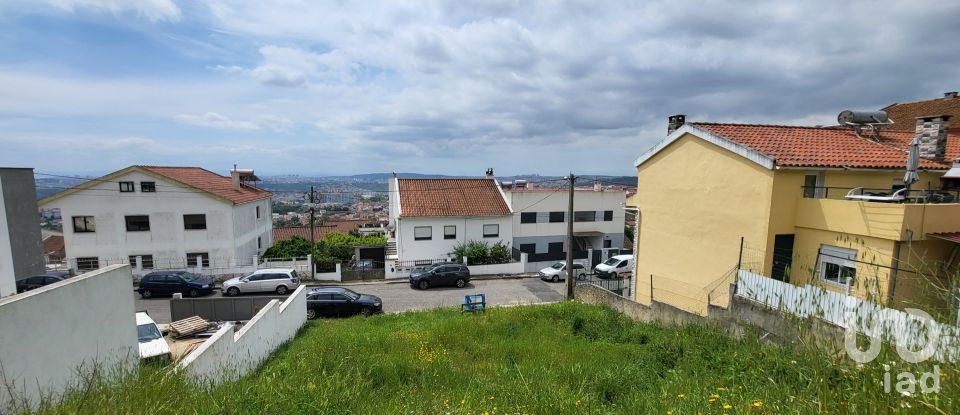 Terrain à Ramada e Caneças de 451 m²