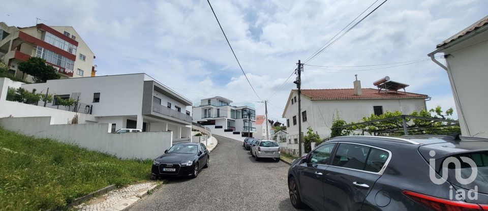 Terrain à Ramada e Caneças de 451 m²