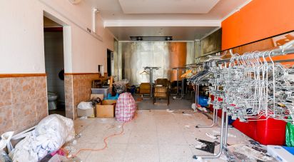 Shop / premises commercial in Barcarena of 100 m²