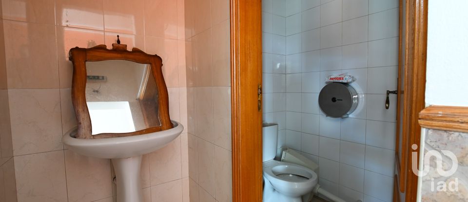 Shop / premises commercial in Barcarena of 100 m²