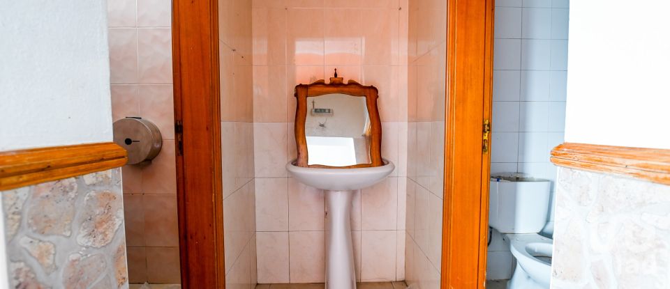 Shop / premises commercial in Barcarena of 100 m²