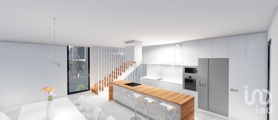 Maison T3 à Loulé (São Sebastião) de 330 m²