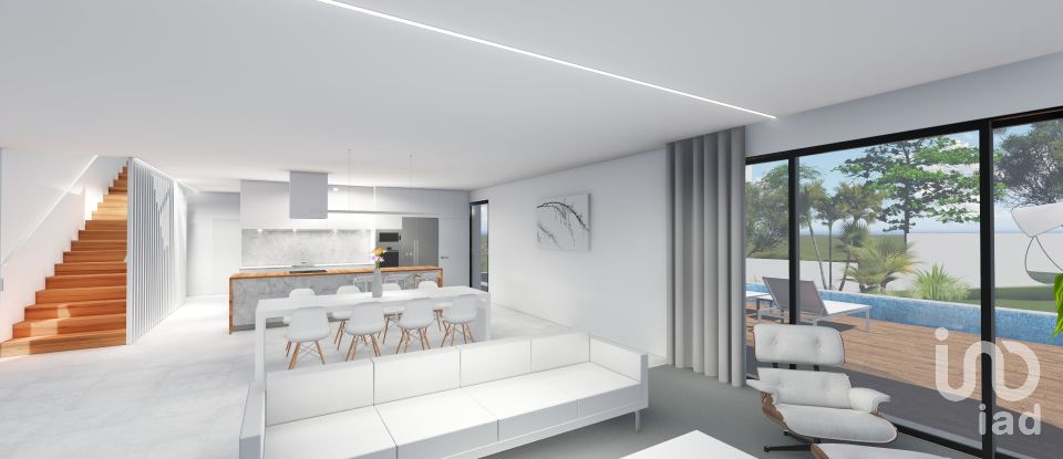 Maison T3 à Loulé (São Sebastião) de 330 m²