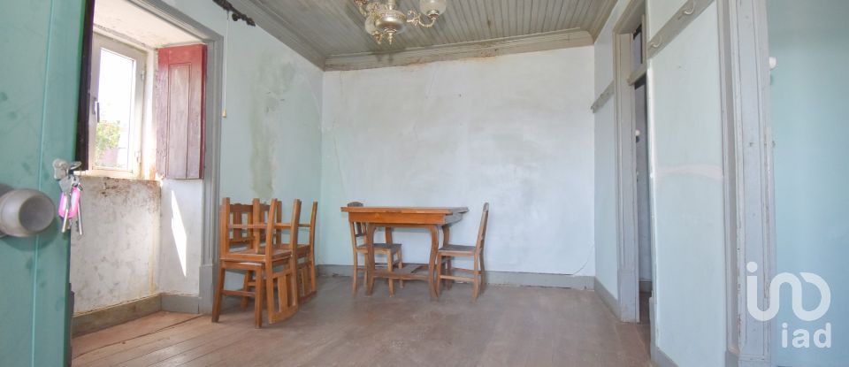 Casa tradicional T3 em São Miguel, Santa Eufémia e Rabaçal de 272 m²