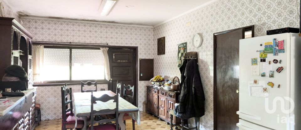 House T6 in São joão da madeira of 216 m²