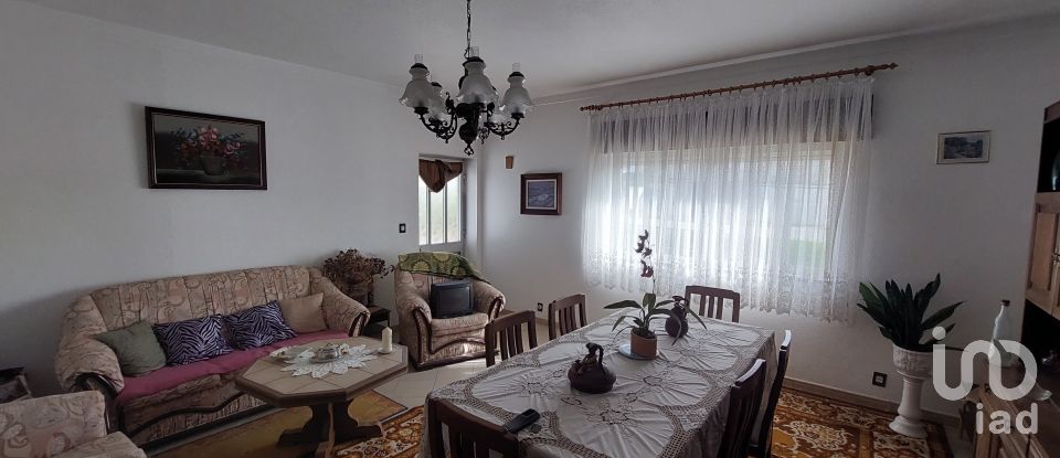 House T6 in Serra d'El-Rei of 252 m²