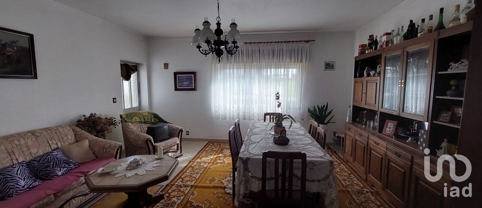 House T6 in Serra d'El-Rei of 252 m²