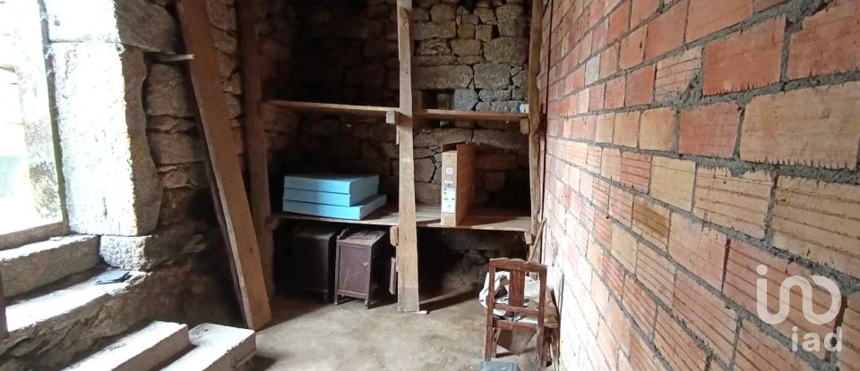 Country home T2 in Chaviães e Paços of 140 m²