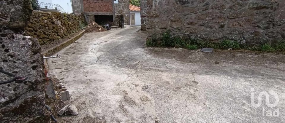 Country home T2 in Chaviães e Paços of 140 m²