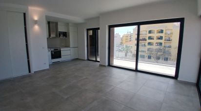 Apartment T2 in Faro (Sé e São Pedro) of 120 m²