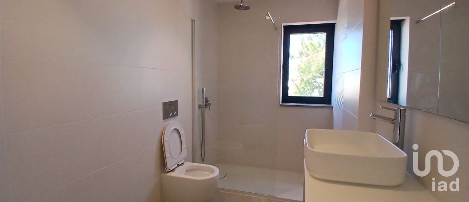 Apartment T2 in Faro (Sé e São Pedro) of 120 m²