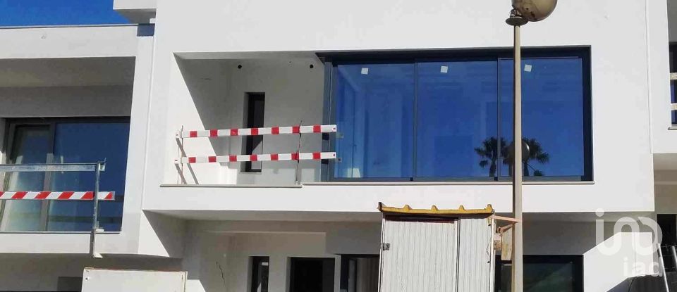 Maison T3 à Lourinhã e Atalaia de 231 m²