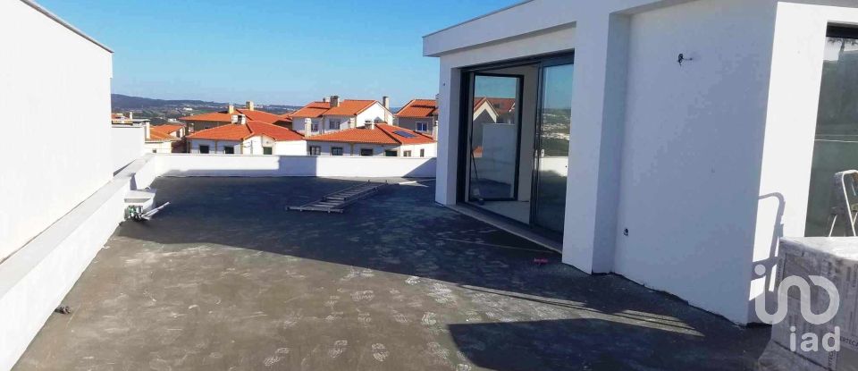 Maison T3 à Lourinhã e Atalaia de 231 m²