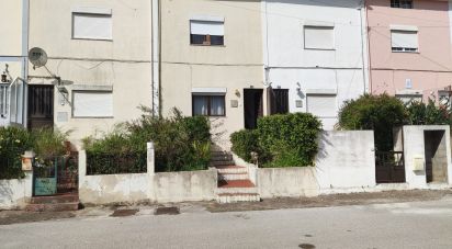 Maison T2 à Mira de Aire de 98 m²