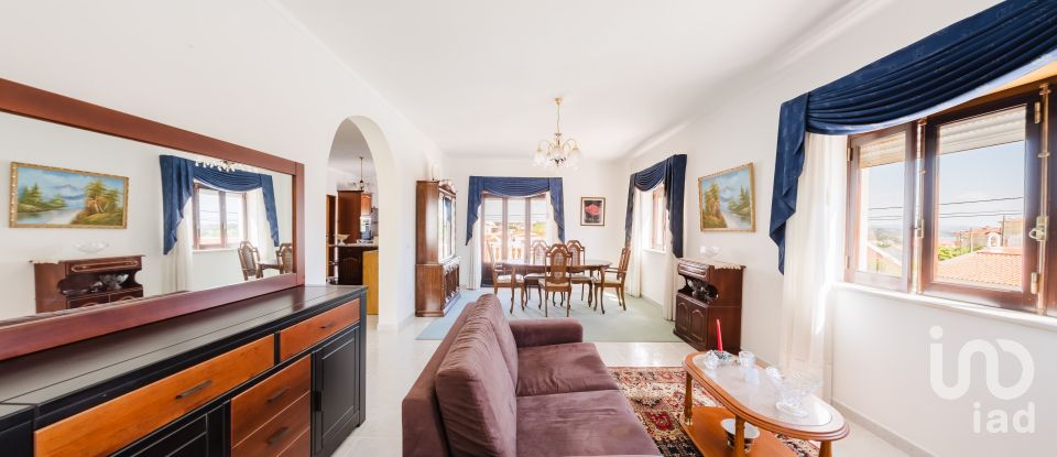 Traditional house T6 in Foz do Arelho of 374 m²