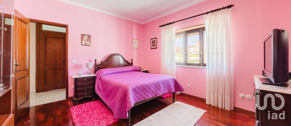 Traditional house T6 in Foz do Arelho of 374 m²