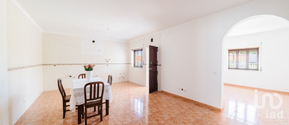 Traditional house T6 in Foz do Arelho of 374 m²