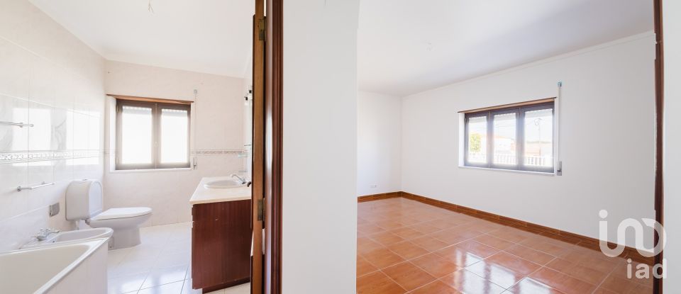 Traditional house T6 in Foz do Arelho of 374 m²