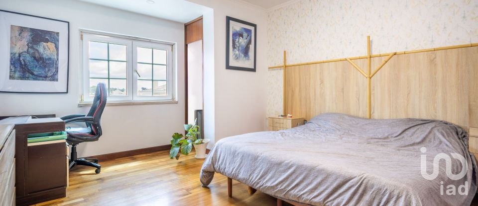 Moradia T4 em Corroios de 200 m²