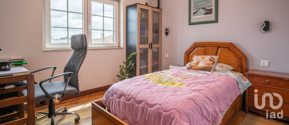 Moradia T4 em Corroios de 200 m²