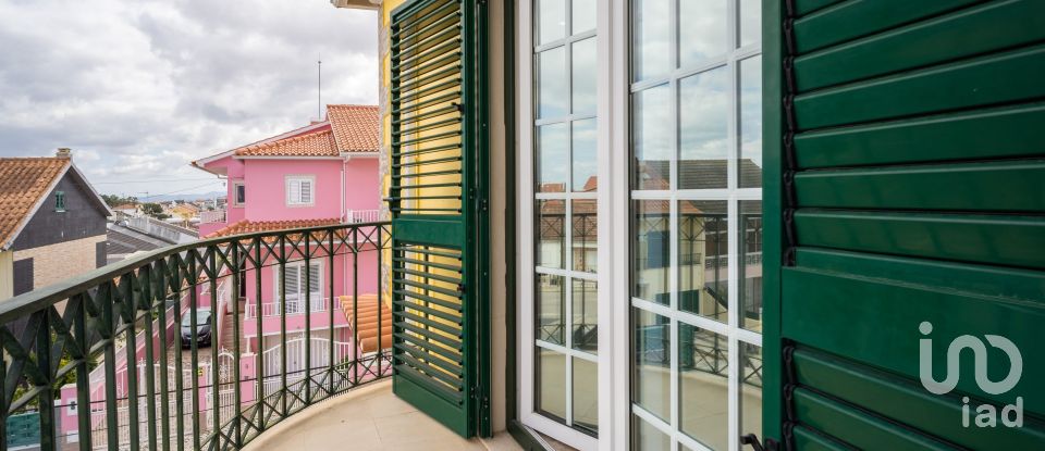 Moradia T4 em Corroios de 200 m²