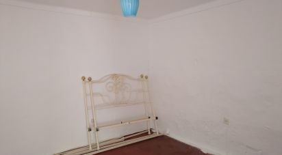 House T2 in São Lourenço de Mamporcão e São Bento de Ana Loura of 97 m²