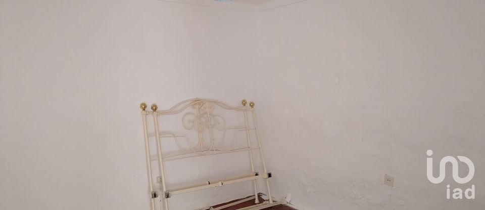 Moradia T2 em São Lourenço de Mamporcão e São Bento de Ana Loura de 97 m²