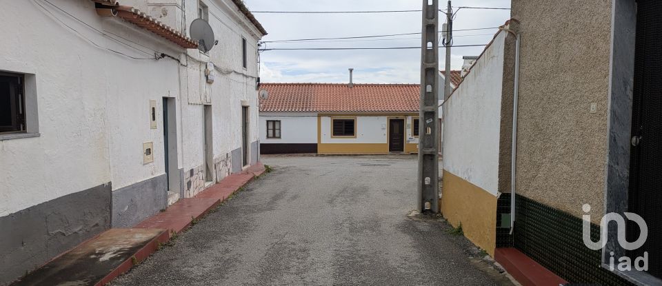 Moradia T2 em São Lourenço de Mamporcão e São Bento de Ana Loura de 97 m²