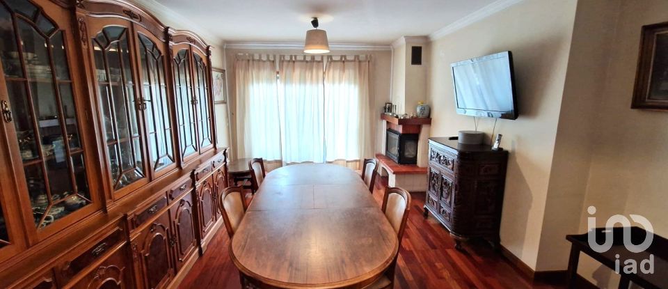 Moradia T5 em São Mamede de Infesta e Senhora da Hora de 294 m²