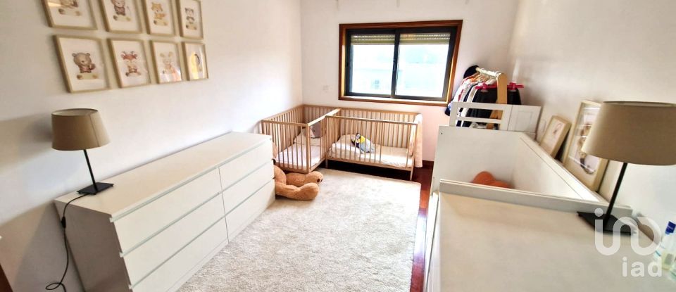 Moradia T5 em São Mamede de Infesta e Senhora da Hora de 294 m²