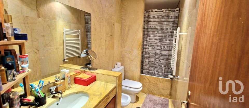 Moradia T5 em São Mamede de Infesta e Senhora da Hora de 294 m²