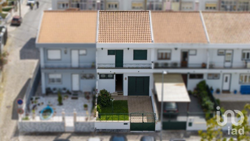 Moradia T4 em Algueirão-Mem Martins de 141 m²