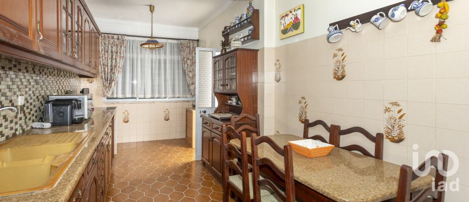 Moradia T4 em Algueirão-Mem Martins de 141 m²