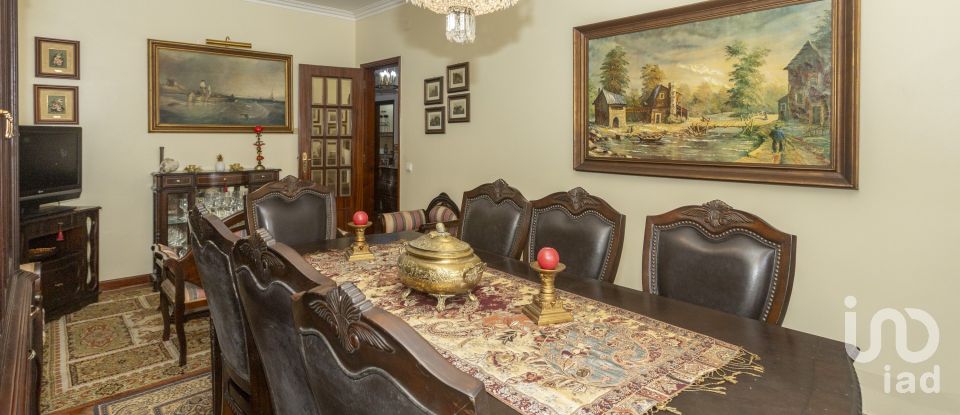 Moradia T4 em Algueirão-Mem Martins de 141 m²