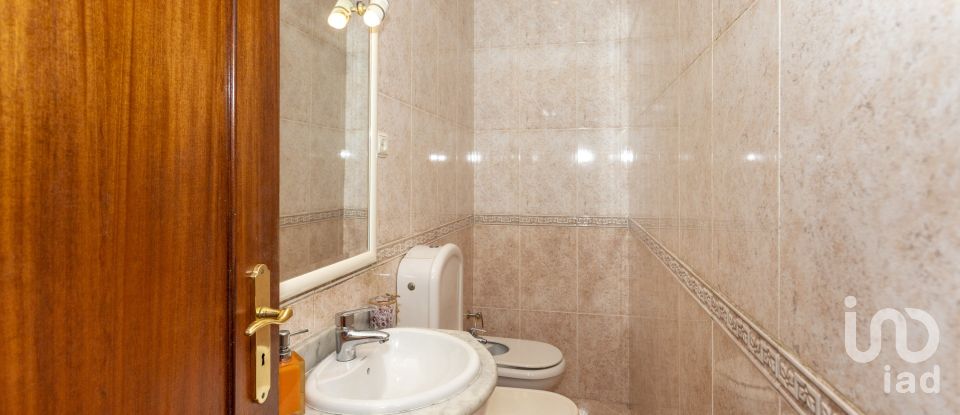 Moradia T4 em Algueirão-Mem Martins de 141 m²