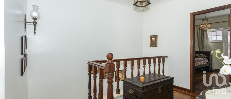 Moradia T4 em Algueirão-Mem Martins de 141 m²