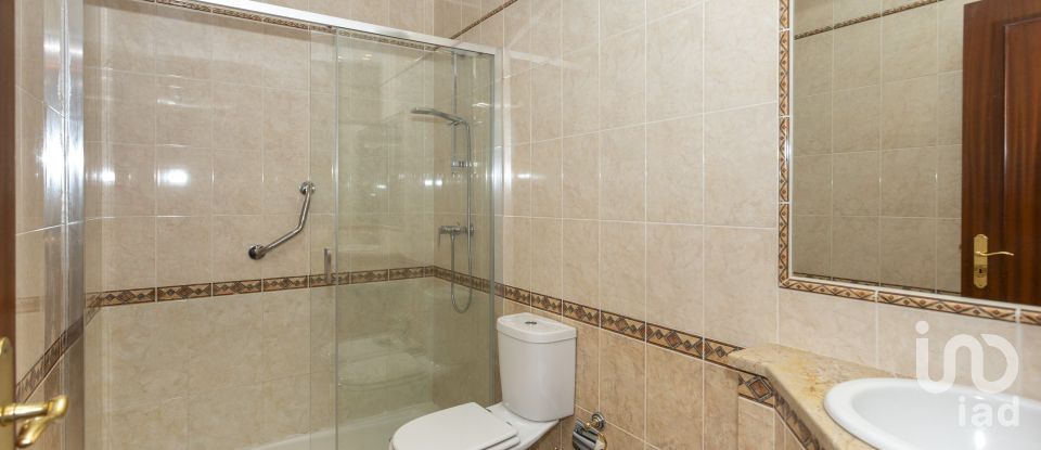 Moradia T4 em Algueirão-Mem Martins de 141 m²