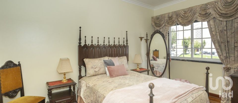 Moradia T4 em Algueirão-Mem Martins de 141 m²