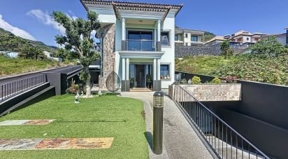 House T3 in Caniçal of 181 m²